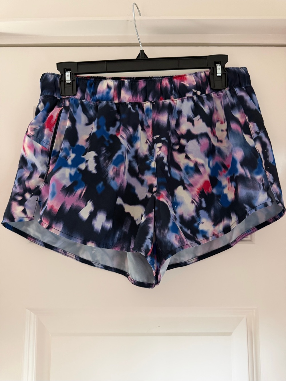 Old Navy Active Multi-Color Women's Athletic Shorts